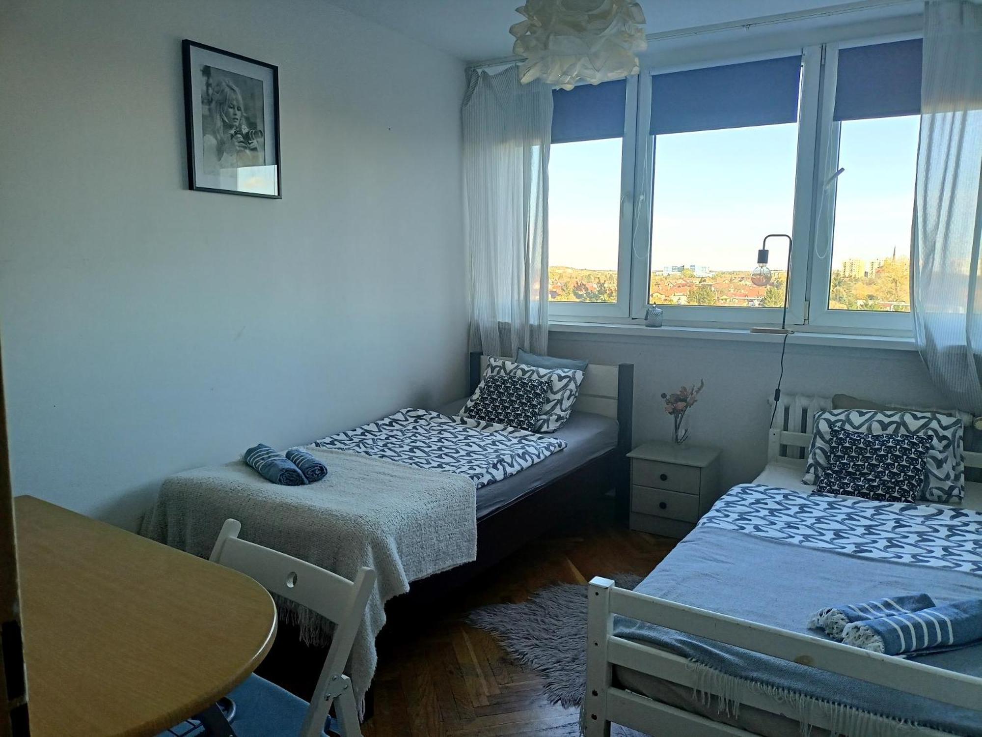 Lemuria Pokoje Wlk Niedzwiedzicy Hostel Legnica Buitenkant foto